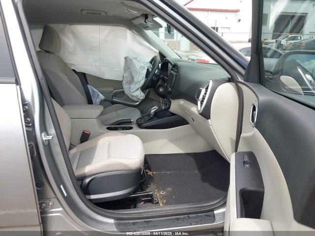 KNDJ23AU1R7917180 KIA SOUL LX