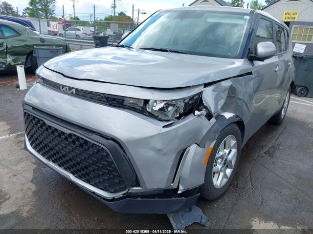 KNDJ23AU1R7917180 KIA SOUL LX