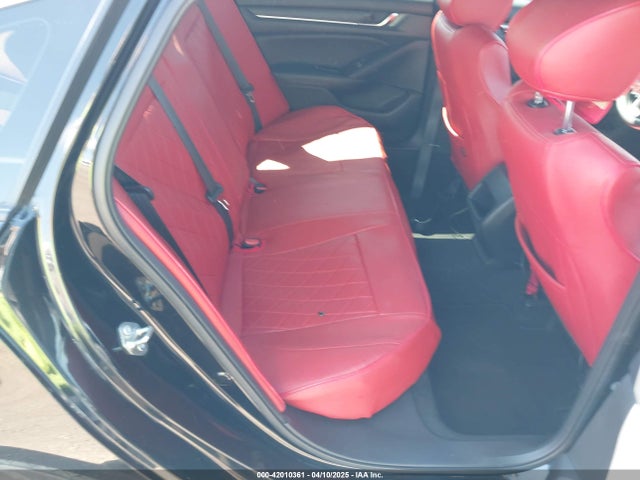 1HGCV1F30KA176230 Honda Accord Sport