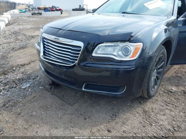 2C3CCAAG5EH160193 Chrysler 300