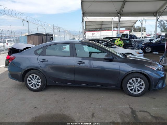 3KPF24AD4PE620199 KIA FORTE LX