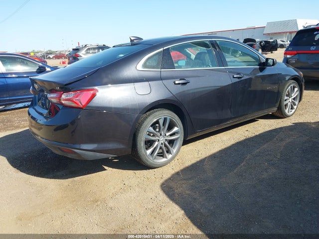1G1ZD5ST0NF145858 Chevrolet Malibu Fwd Lt