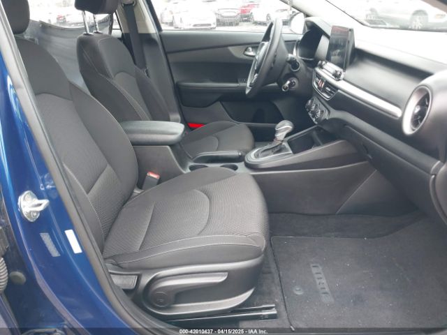 3KPF24AD7LE194888 KIA Forte Lxs
