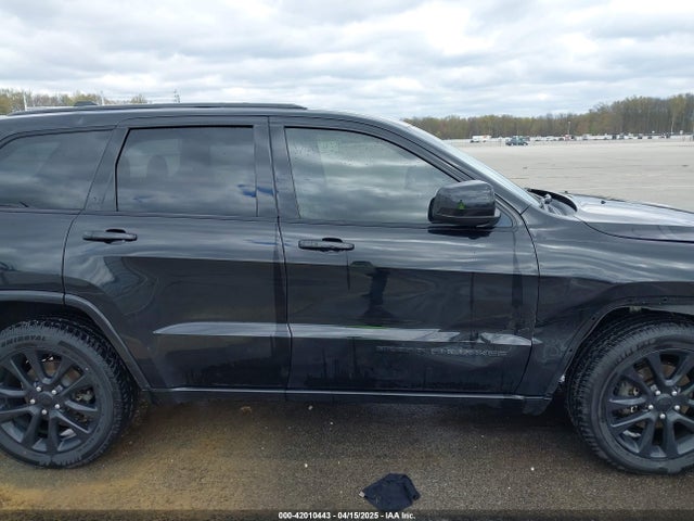 1C4RJFAG7JC468391 Jeep Grand Cherokee Altitude 4x4
