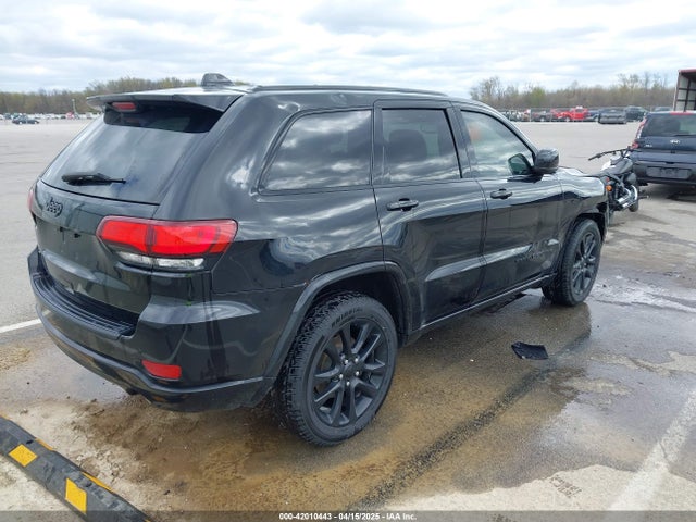 1C4RJFAG7JC468391 Jeep Grand Cherokee Altitude 4x4