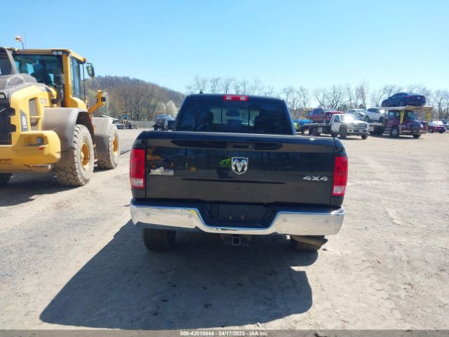 1C6RR7GG6JS238098 RAM 1500 Big Horn  4x4 6'4 Box