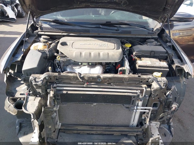1C3CCCCB6GN146892 Chrysler 200 C