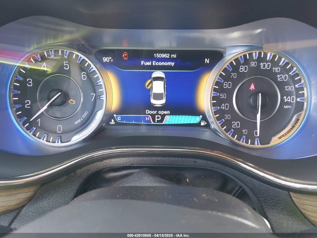 1C3CCCCB6GN146892 Chrysler 200 C
