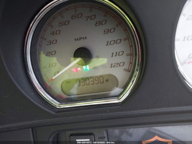 2014 HARLEY-DAVIDSON FLHX 1HD1KBM13EB696733 Photo 6