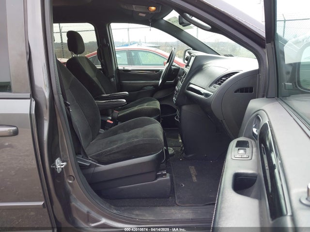 2C4RDGBG1GR388807 Dodge Grand Caravan Se Plus