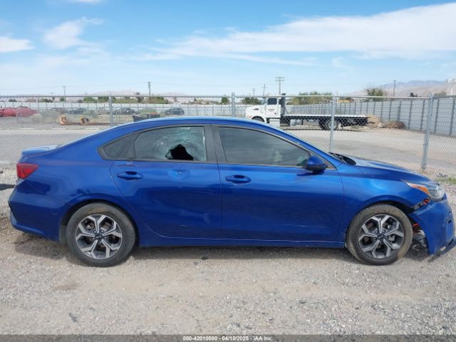 3KPF24AD9LE204823 KIA Forte Lxs
