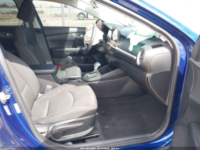 3KPF24AD9LE204823 KIA Forte Lxs