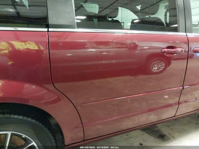 2C4RDGCG5HR749052 Dodge Grand Caravan Sxt
