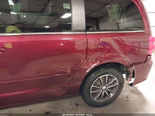 2C4RDGCG5HR749052 Dodge Grand Caravan Sxt