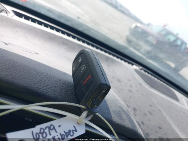 3C4NJDBBXJT155149 Jeep Compass Latitude 4x4