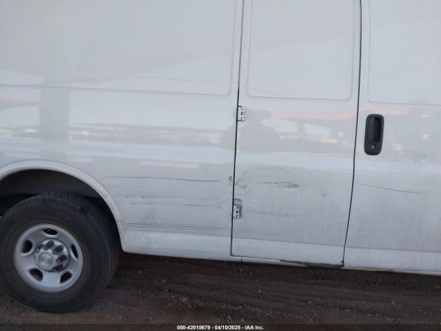 1GCWGBFP8L1120262 Chevrolet Express Cargo Rwd 2500 Extended Wheelbase Wt