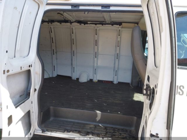 1GCWGBFP8L1120262 Chevrolet Express Cargo Rwd 2500 Extended Wheelbase Wt