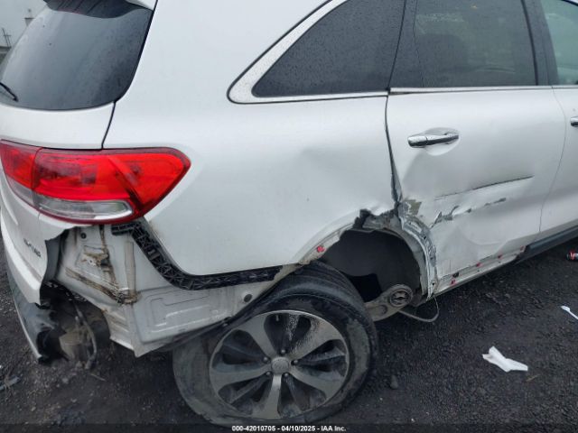 5XYPHDA50GG008709 KIA Sorento 3.3l Ex