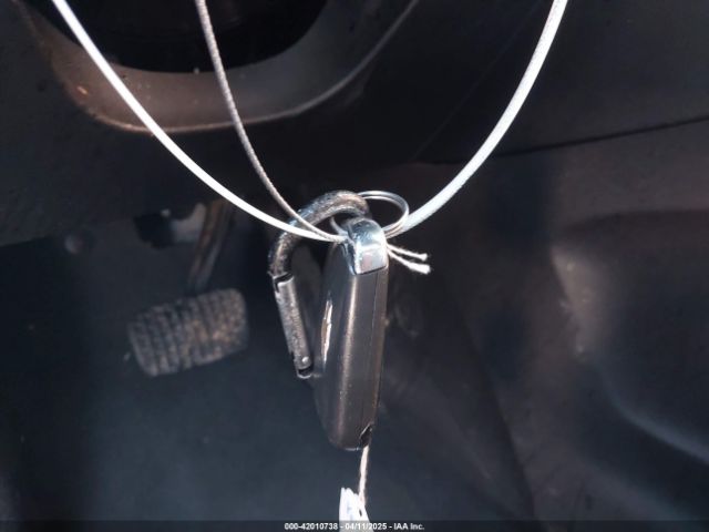 3GNAXLEUXJS597897 Chevrolet EQUINOX LT