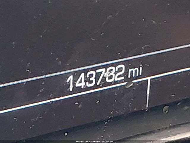 3GNAXLEUXJS597897 Chevrolet EQUINOX LT