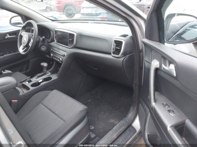 KNDPMCAC3L7805385 KIA Sportage Lx