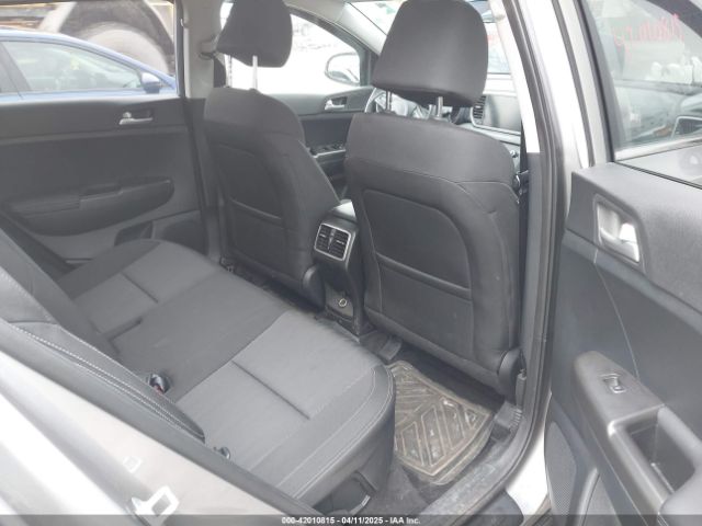 KNDPMCAC3L7805385 KIA Sportage Lx