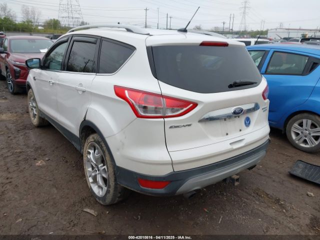 1FMCU9J94GUC22994 Ford Escape Titanium