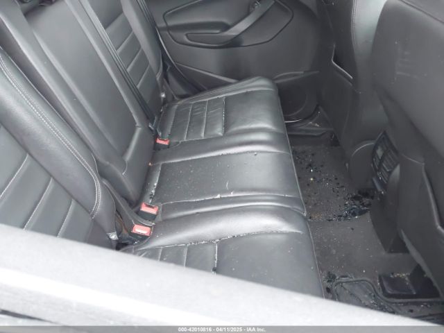 1FMCU9J94GUC22994 Ford Escape Titanium