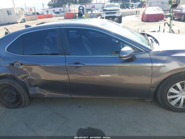 4T1B31HK9JU502409 Toyota Camry Hybrid Le