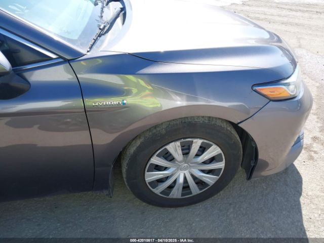 4T1B31HK9JU502409 Toyota Camry Hybrid Le