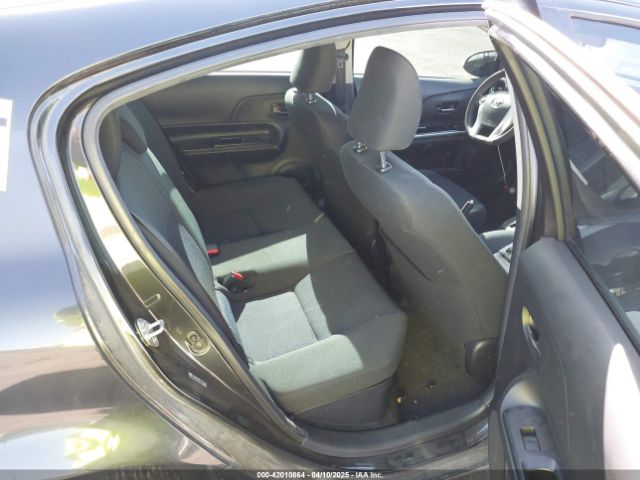 JTDKDTB39G1122107 Toyota Prius C Two