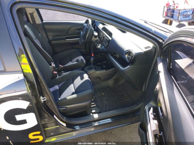 JTDKDTB39G1125346 Toyota Prius C Two