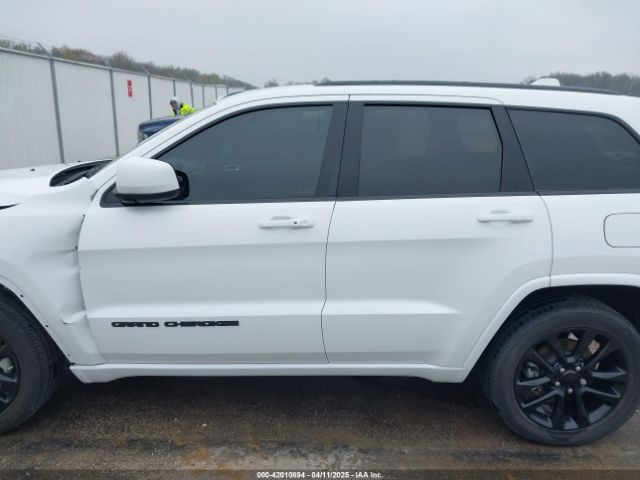 1C4RJEAG7MC713026 Jeep Grand Cherokee Laredo X 4x2