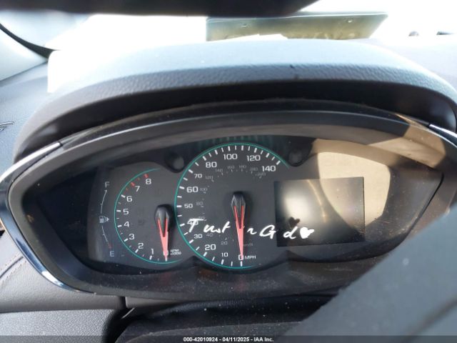 3GNCJKSB8KL365883 Chevrolet TRAX LS