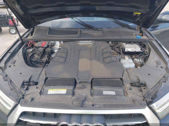 WA1VAAF73JD015948 Audi Q7 3.0t Premium