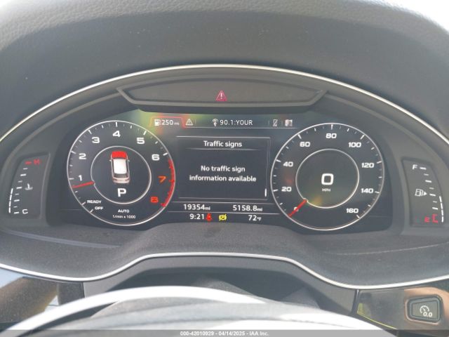 WA1VAAF73JD015948 Audi Q7 3.0t Premium