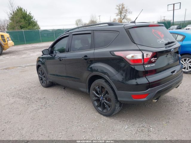 2018 FORD ESCAPE 1FMCU0GD5JUA81724 Photo 2
