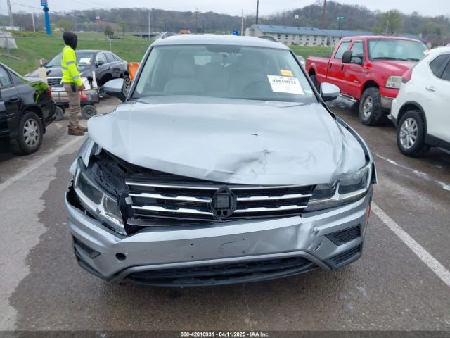 3VV1B7AX9KM110873 Volkswagen Tiguan 2.0t S