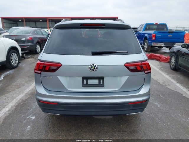3VV1B7AX9KM110873 Volkswagen Tiguan 2.0t S