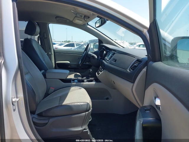 KNDMC5C13G6207323 KIA SEDONA EX