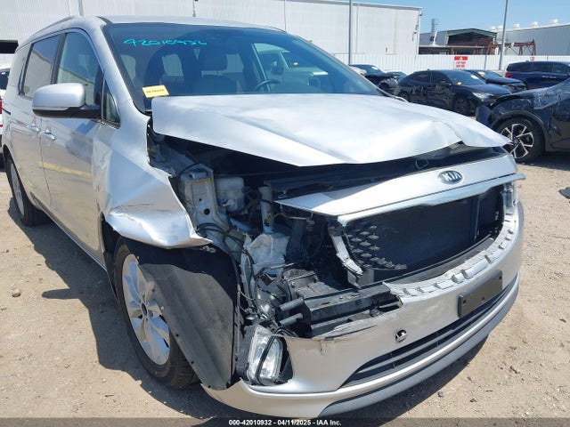 KNDMC5C13G6207323 KIA SEDONA EX