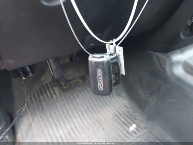 1C6RRFCG7LN338843 RAM 1500 Tradesman  4x4 6'4 Box