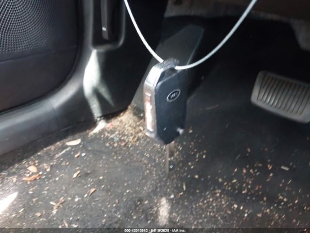 3KPF24AD0LE211515 KIA Forte Lxs