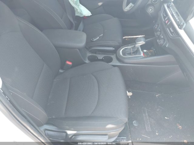 3KPF24AD0LE211515 KIA Forte Lxs
