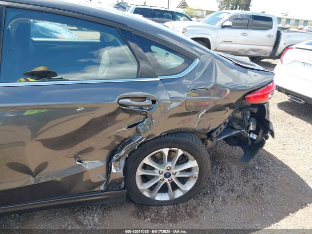 3FA6P0HD4LR231507 Ford FUSION SE