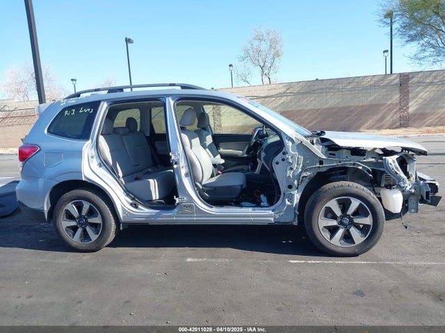 Subaru Forester 2.5i Limited 2018 JF2SJARC4JH435231 Image 14