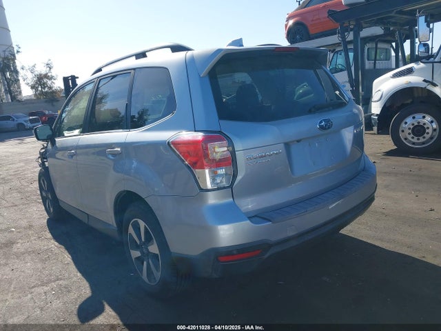 Subaru Forester 2.5i Limited 2018 JF2SJARC4JH435231 Image 3