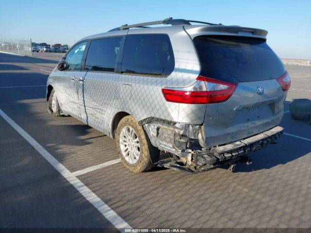 2015 TOYOTA SIENNA 5TDYK3DC3FS542685 Photo 2