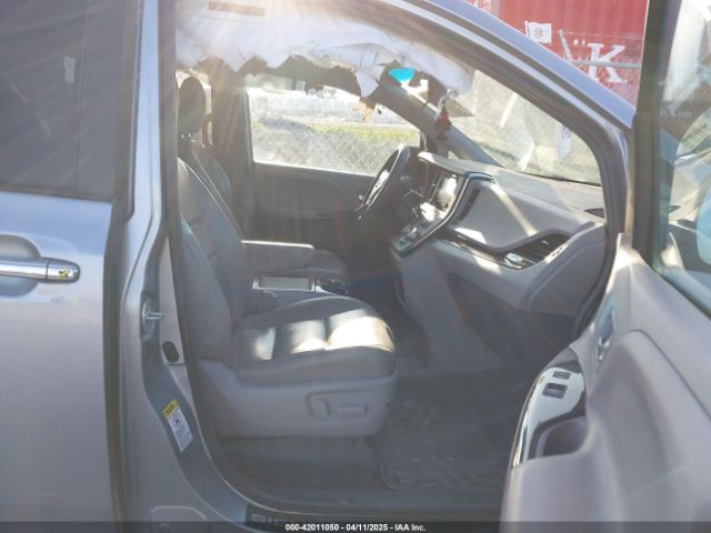 2015 TOYOTA SIENNA 5TDYK3DC3FS542685 Photo 4