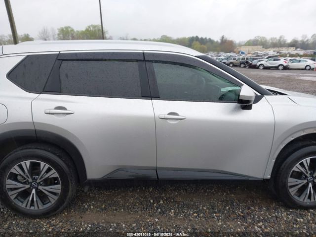 JN8BT3BB4PW496190 Nissan Rogue Sv Intelligent Awd